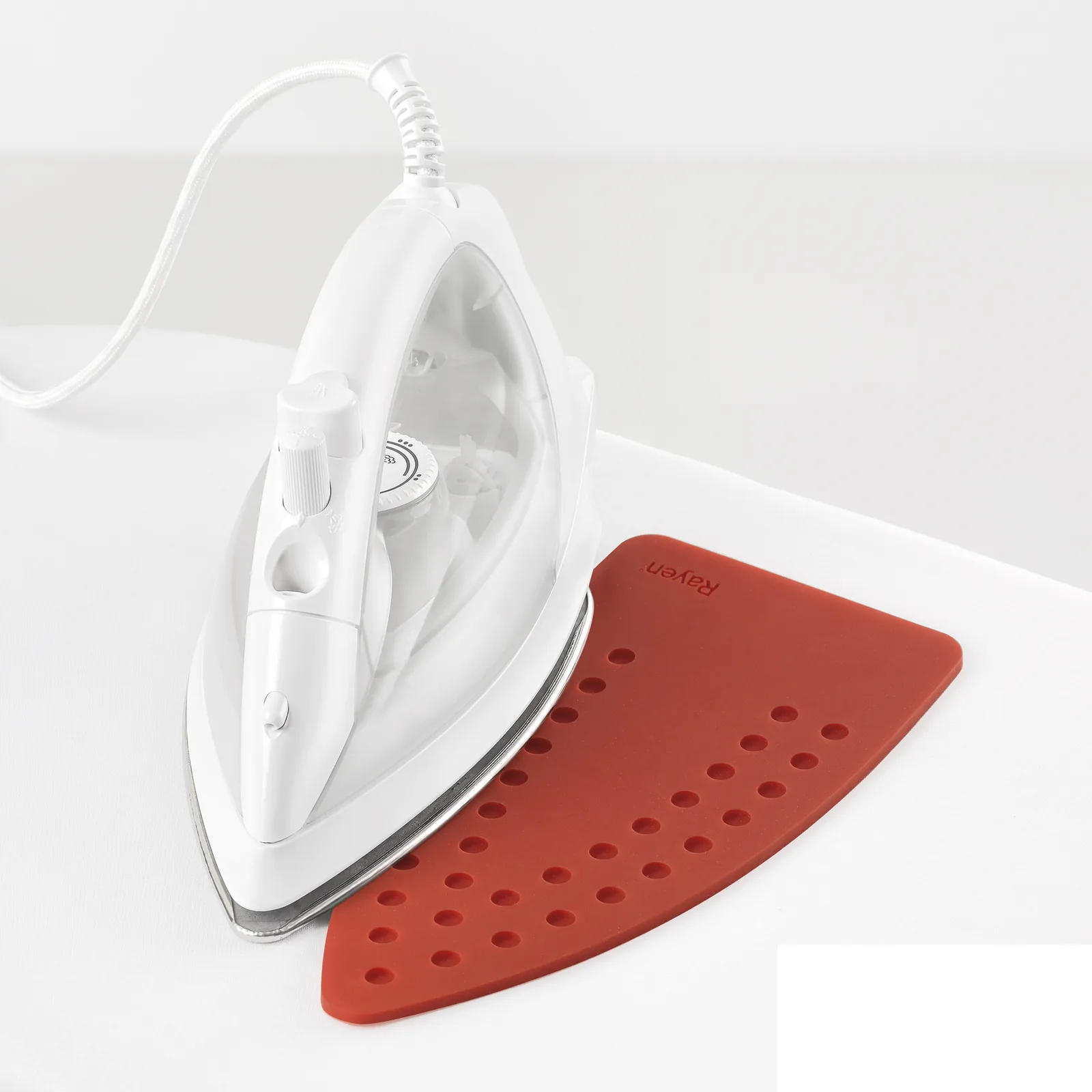 Base de silicone pour repassage - 27x13 cm - Rouge Rayen 6119.03